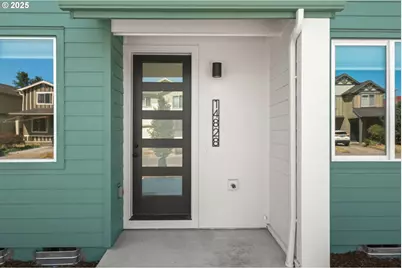 14828 NE Couch St #5, Portland, OR 97230 - Photo 1