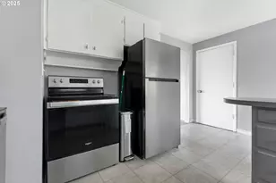 2260 Orr Ln, Eugene, OR 97405 - Photo 11