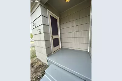 8636 NE Holladay St, Portland, OR 97220 - Photo 3