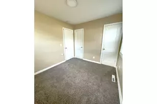 8636 NE Holladay St, Portland, OR 97220 - Photo 15