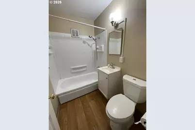 8636 NE Holladay St, Portland, OR 97220 - Photo 13