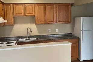 8636 NE Holladay St, Portland, OR 97220 - Photo 9