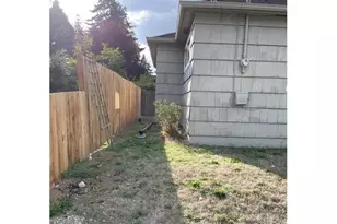 8636 NE Holladay St, Portland, OR 97220 - Photo 21