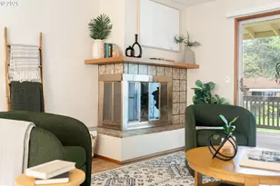 15045 NE Rose Pkwy, Portland, OR 97230 - Photo 7