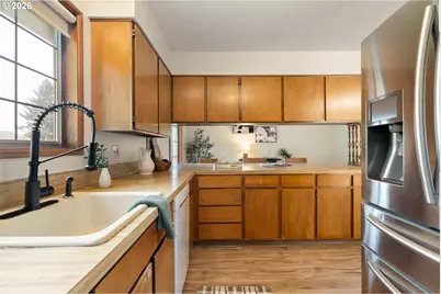 15045 NE Rose Pkwy, Portland, OR 97230 - Photo 15