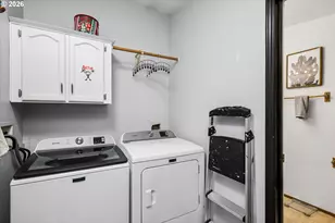 1699 N Terry St, Eugene, OR 97402 - Photo 27