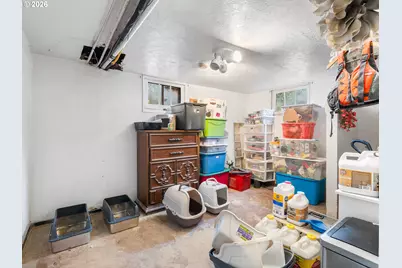 1564 Center St NE, Salem, OR 97301 - Photo 15
