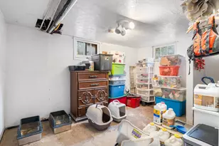 1564 Center St NE, Salem, OR 97301 - Photo 15