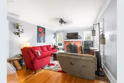 1564 Center St NE, Salem, OR 97301 - Photo 3