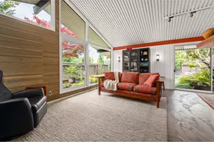 293 Roan Dr, Eugene, OR 97401 - Photo 5