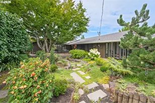 293 Roan Dr, Eugene, OR 97401 - Photo 39