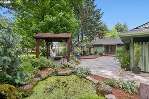 33670 McKenzie View Dr, Eugene, OR 97408 - Photo 19