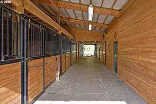 33670 McKenzie View Dr, Eugene, OR 97408 - Photo 39