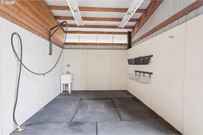 33670 McKenzie View Dr, Eugene, OR 97408 - Photo 41