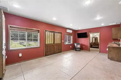 33670 McKenzie View Dr, Eugene, OR 97408 - Photo 37