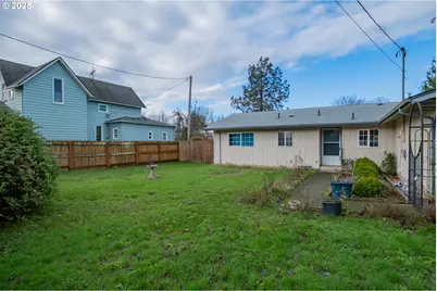 905 Ash St, Brownsville, OR 97327 - Photo 41