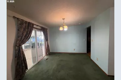 1105 Orchard Ln, Woodburn, OR 97071 - Photo 11