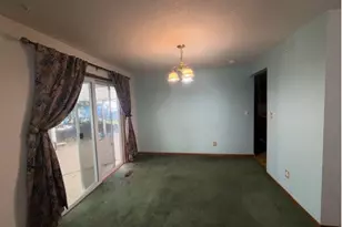 1105 Orchard Ln, Woodburn, OR 97071 - Photo 11