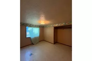 1105 Orchard Ln, Woodburn, OR 97071 - Photo 9