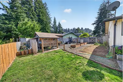 1605 Applewood Dr, Coos Bay, OR 97420 - Photo 7
