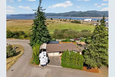 1605 Applewood Dr, Coos Bay, OR 97420 - Photo 45