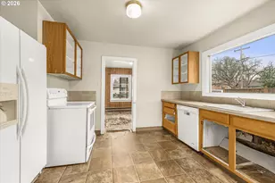 335 W Exeter St, Gladstone, OR 97027 - Photo 5