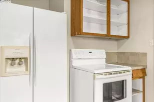 335 W Exeter St, Gladstone, OR 97027 - Photo 7