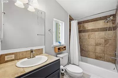 621 Westlog St, Yoncalla, OR 97499 - Photo 13