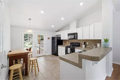 621 Westlog St, Yoncalla, OR 97499 - Photo 7