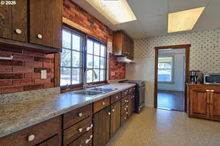 489 S 18th Ave, Cornelius, OR 97113 - Photo 17