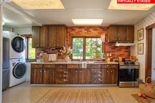 489 S 18th Ave, Cornelius, OR 97113 - Photo 7