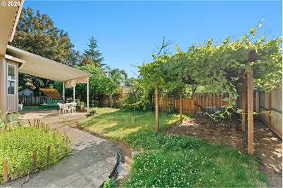 2547 NE Beech Ave, Gresham, OR 97030 - Photo 41