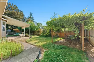 2547 NE Beech Ave, Gresham, OR 97030 - Photo 41