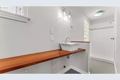 111 N Monroe St, Portland, OR 97227 - Photo 9