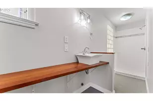 111 N Monroe St, Portland, OR 97227 - Photo 9
