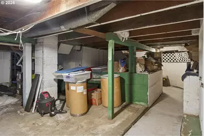 693 NE Winchester St, Roseburg, OR 97470 - Photo 31