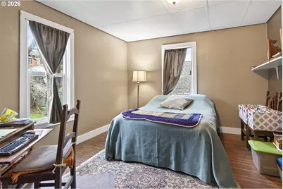 693 NE Winchester St, Roseburg, OR 97470 - Photo 23