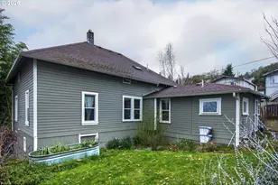 693 NE Winchester St, Roseburg, OR 97470 - Photo 33