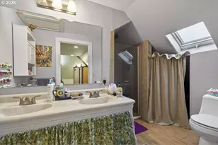 693 NE Winchester St, Roseburg, OR 97470 - Photo 15