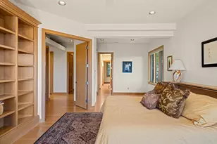 1153 SW Fairfax Pl, Portland, OR 97225 - Photo 13