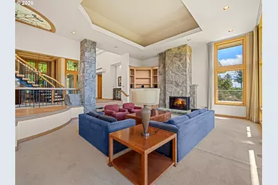 1153 SW Fairfax Pl, Portland, OR 97225 - Photo 9