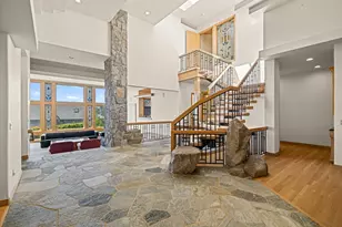 1153 SW Fairfax Pl, Portland, OR 97225 - Photo 5