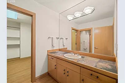 1153 SW Fairfax Pl, Portland, OR 97225 - Photo 41