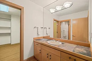 1153 SW Fairfax Pl, Portland, OR 97225 - Photo 41