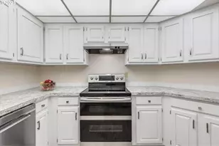 743 Marine View Dr, Longview, WA 98632 - Photo 17