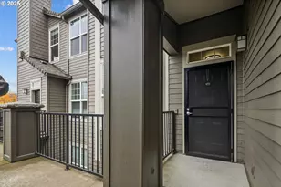 975 Springtree Ln, West Linn, OR 97068 - Photo 5