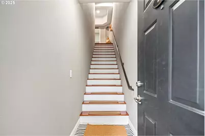 975 Springtree Ln, West Linn, OR 97068 - Photo 7