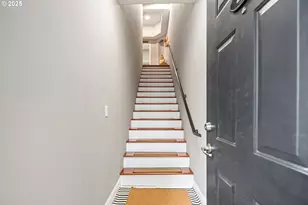 975 Springtree Ln, West Linn, OR 97068 - Photo 7