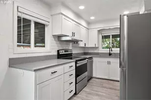 3588 Sisters View Ave, Eugene, OR 97401 - Photo 9