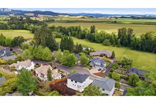 988 NW Baker Crest Ct, McMinnville, OR 97128 - Photo 31
